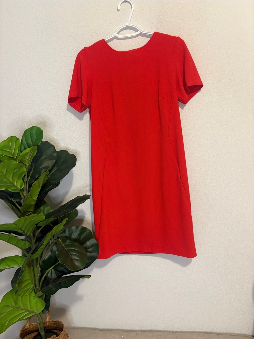 Classic coral Red Short-Sleeve Shift Dress size 4